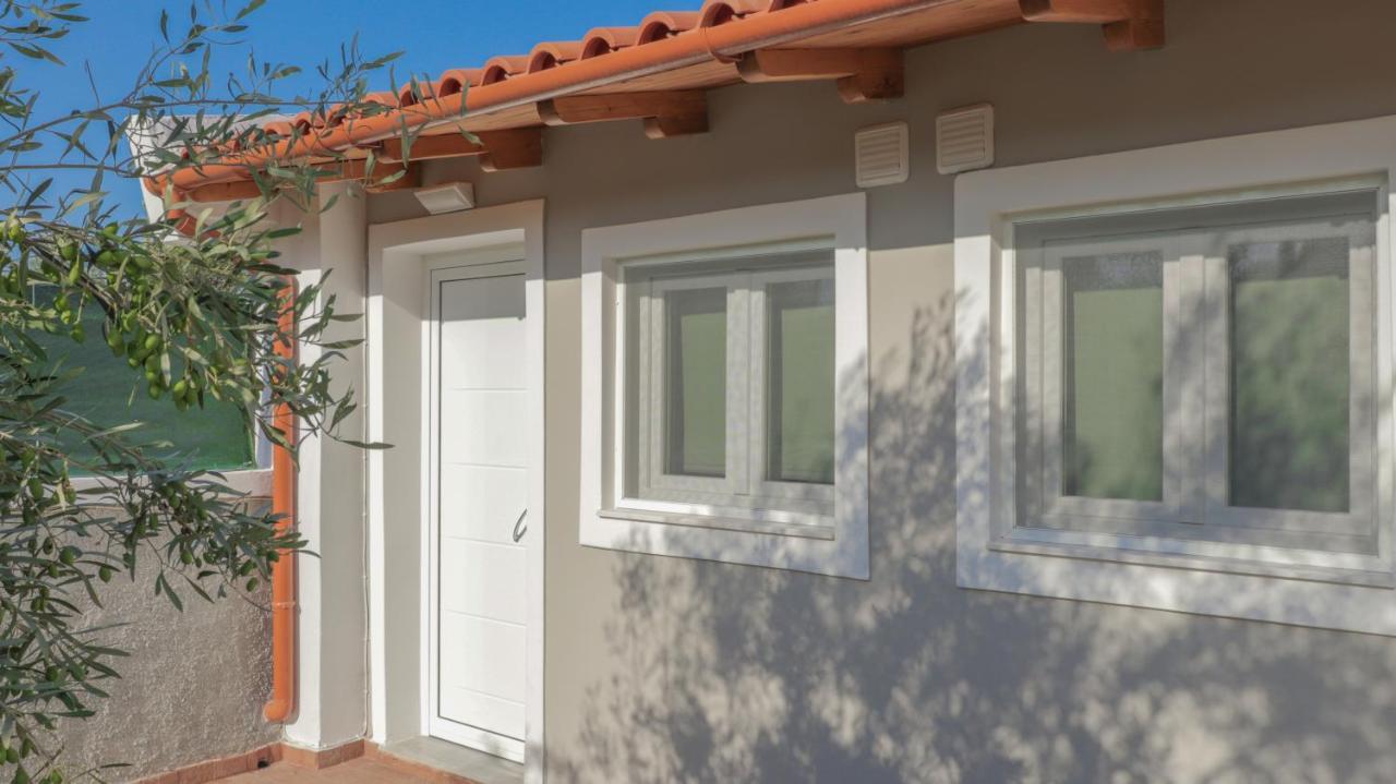 Spitakia-Cozy & Comfy Apartments 10Minutes From The Airport Artemi Extérieur photo