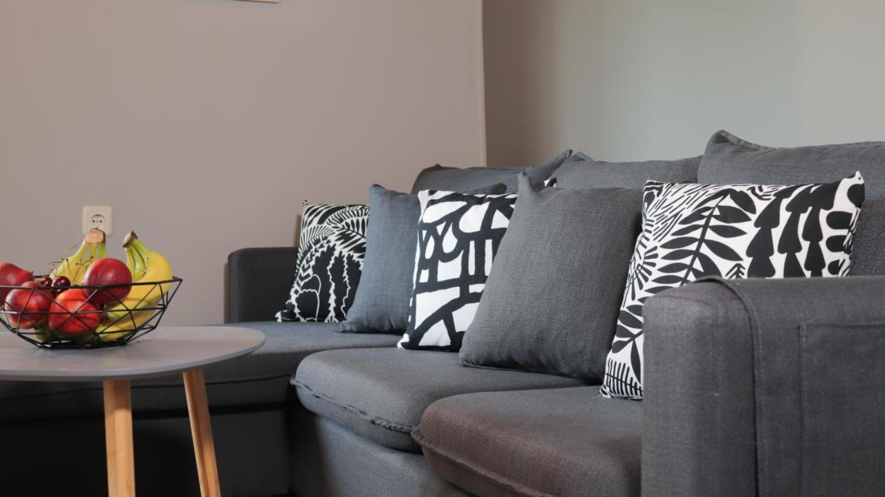 Spitakia-Cozy & Comfy Apartments 10Minutes From The Airport Artemi Extérieur photo